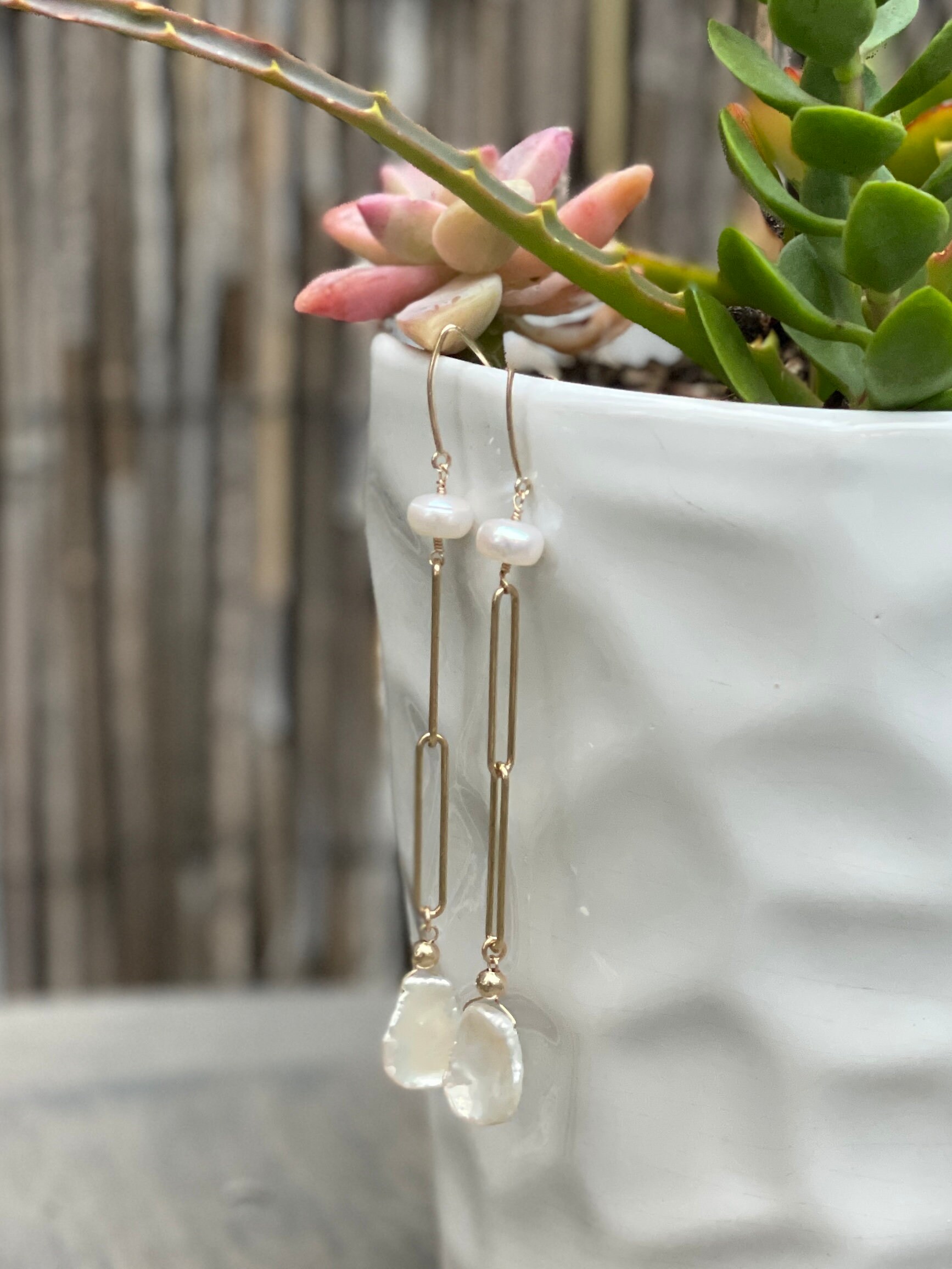 ●JUDY AND PAUL● Diana Lovely Ribbon Pearl Drop piercing High Quality Royalty Replica Princess Diana Celebrity
