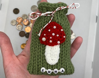 Unique Small Mushroom Bag, Personalized Mushroom purse, jewelry holder handmade, cottagecore crochet pouch, Spring gift  purse