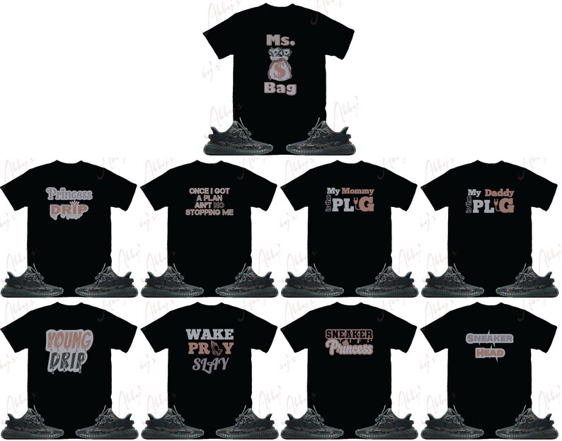 Puede incluir: Un conjunto de diez camisetas negras con varios dise&ntilde;os de texto rosa y blanco. Los dise&ntilde;os incluyen "Ms. Bag", "Princess Drip", "Once I Got A Plan Ain't No Stopping Me", "My Mommy PLG", "My Daddy PLG", "Young Drip", "Wake Pray Slay", "Sneaker Princess", "Sneaker Head".