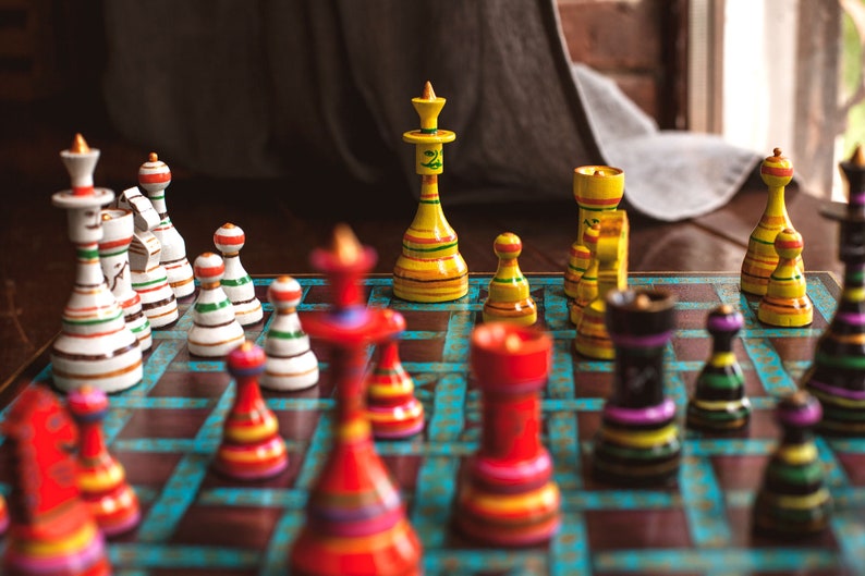 Чатуранга игра. Чатуранга Индия. Чатуранга древняя Индия. Чатуранга шахматы. Индийская игра чатуранга.