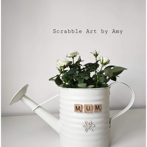Personalised gift for mum, watering can, planter, plant pot.