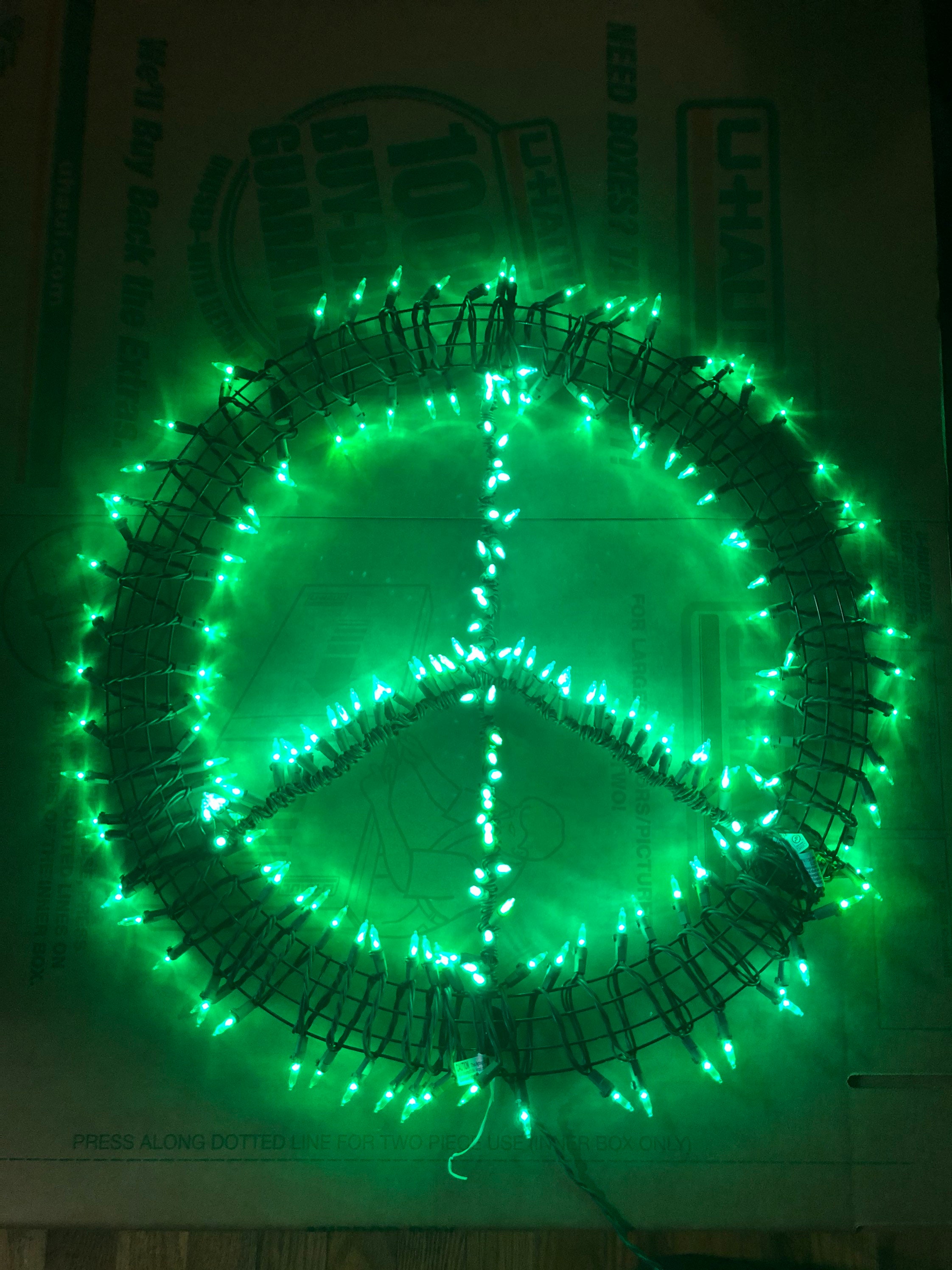 603 Peace Sign Lights Bilder und Fotos - Getty Images