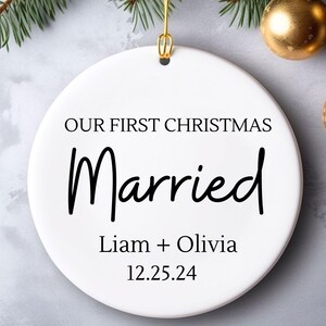 Adorno de matrimonio, Adorno de Navidad para casados, Primera Navidad de casados, Adorno con fecha de boda, Regalo de aniversario, Regalo de recién casados, Regalo de boda