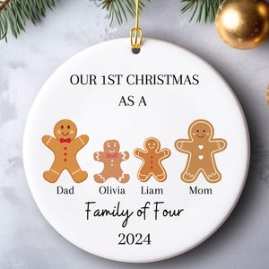 Vierköpfige Weihnachtsverzierung, vierköpfige Familie benutzerdefinierte Familienverzierung, personalisierte erste Weihnachtsverzierung des Babys