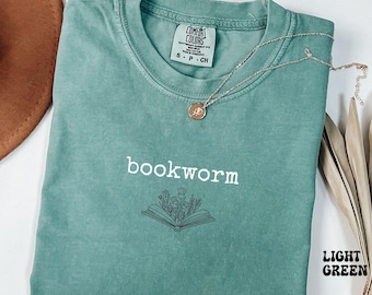 Comfort Colors® Bookworm Shirt, Book Lover T-shirt, Bookish Outfit, Book Club Clothing, Bookworm Tee, Reading Teacher Tshirt, Librarian Gift