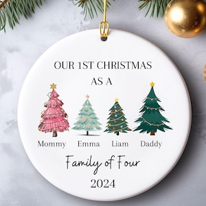Vierköpfige Weihnachtsverzierung, vierköpfige Familie benutzerdefinierte Familienverzierung, personalisierte erste Weihnachtsverzierung des Babys