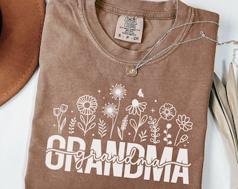 In My Grandma Era Shirt Comfort Colors®, New Grandma Gift, Nana sweatshirt, Pregnancy Announcement, Mimi Shirt, Abuela Gift Idea, Granny Tee