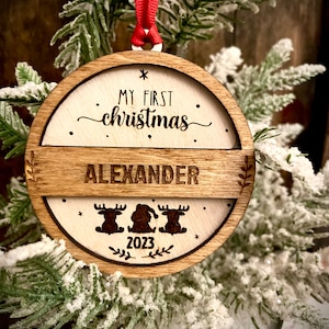 My first Christmas 2-lagige personalisierte Laser geschnittene Weihnachtsverzierung aus Holz, Geschenkanhänger in 12 Ausführungen erhältlich.