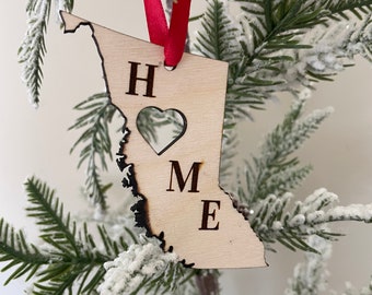 Britisch-Columbien HOME Ornament Laser geschnitten Holzverzierung, British Columbia Geschenkanhänger erhältlich unvollendet oder 11 anderen Finish zur Auswahl
