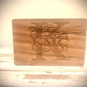 Kundenspezifisches Monogramm oder Logo-Holz-Visitenkarte-Etui-Horizontale Ausrichtung