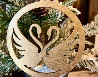Boho-moderne Art-Deco-Doppelschwanen-Holzornamente in leuchtendem Gold oder 14 weiteren Ausführungen
