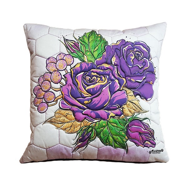 Magnifique housse de coussin matelassée Roses. taie d'oreiller décorative. Oreiller trapunto. Housse de coussin de mise en scène. cadeau exclusif. Taie d'Oreiller Roses Violettes