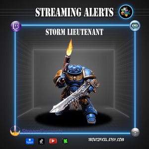 Peut inclure: Figurine de Storm Lieutenant bleu et or, tenant une torche enflammée et une grande épée. L'image comprend le texte "Streaming Alerts" et "Storm Lieutenant". L'URL de la boutique Etsy est visible en bas.