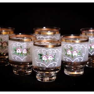 Mid Century Vintage Liquer Shot Frosted Glasses With Gold Rims And Handpainted Floral Decoration