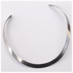 Vintage Hallmarked Sterling Silver Torc Necklace: Minimalist Collar