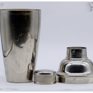 Art Deco Silver Plated Cocktail Shaker By Universal, Antique Art Deco Barware, Three Piece Cocktail Shaker image 3