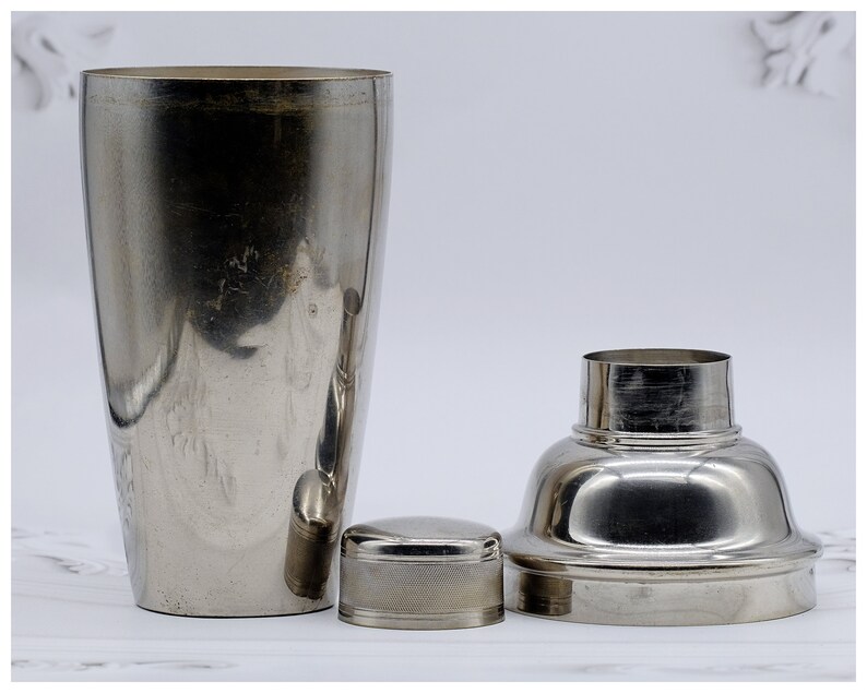 Art Deco Silver Plated Cocktail Shaker By Universal, Antique Art Deco Barware, Three Piece Cocktail Shaker image 3