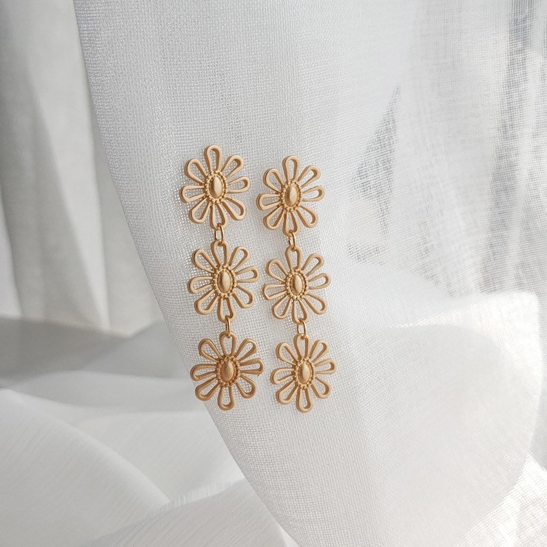 Cute Earrings Gold Earrings Simple Earrings Flower Earrings Small Earrings Stud Earrings. Earrings