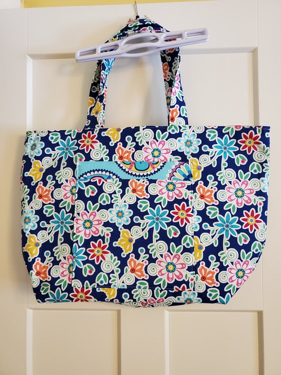 Navy floral bag hotsell