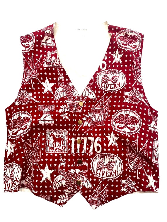 Unisex Vintage Red Cream Hooters Livery UGLY CHRIS