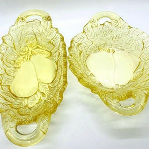 Yellow Mist Sweet Pear Avocado Tiara Indiana Glass Handled Serving Dish Set VTG