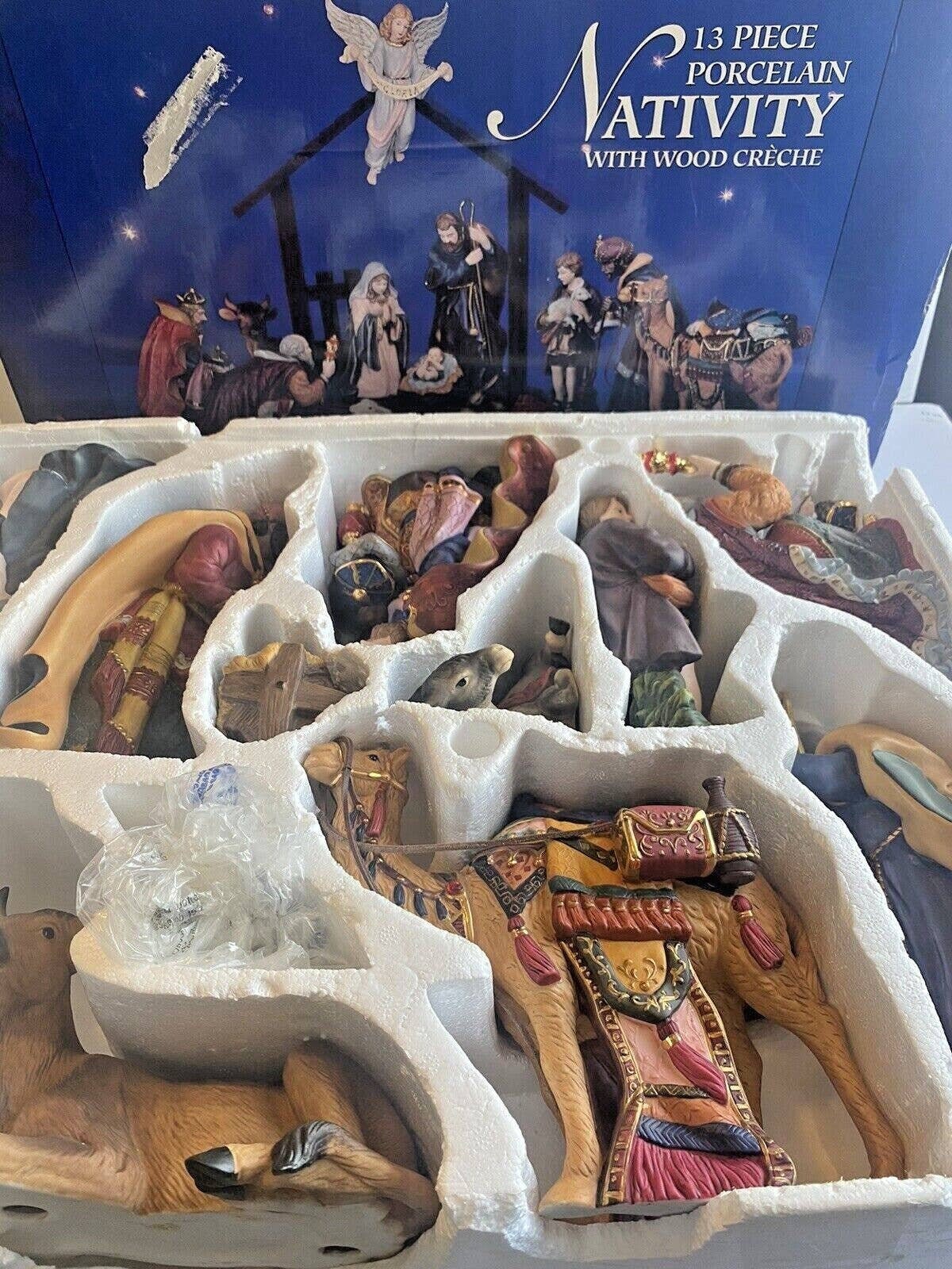 KIRKLAND「キリストの誕生」13ピースセット