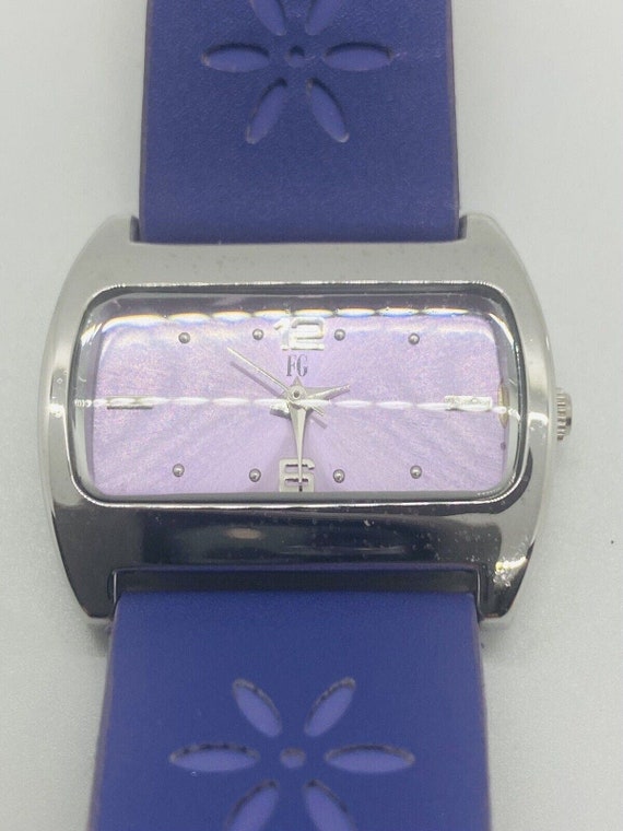 Vintage Womens Watch Lavender Purple Floral Leathe