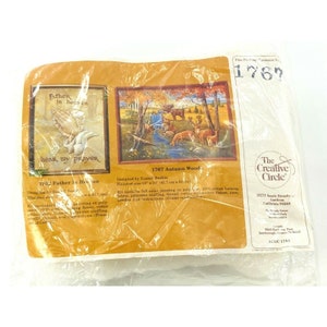 1984 Autumn Woods EMBROIDERY Stitchery Kit The Creative Circle No. 1767