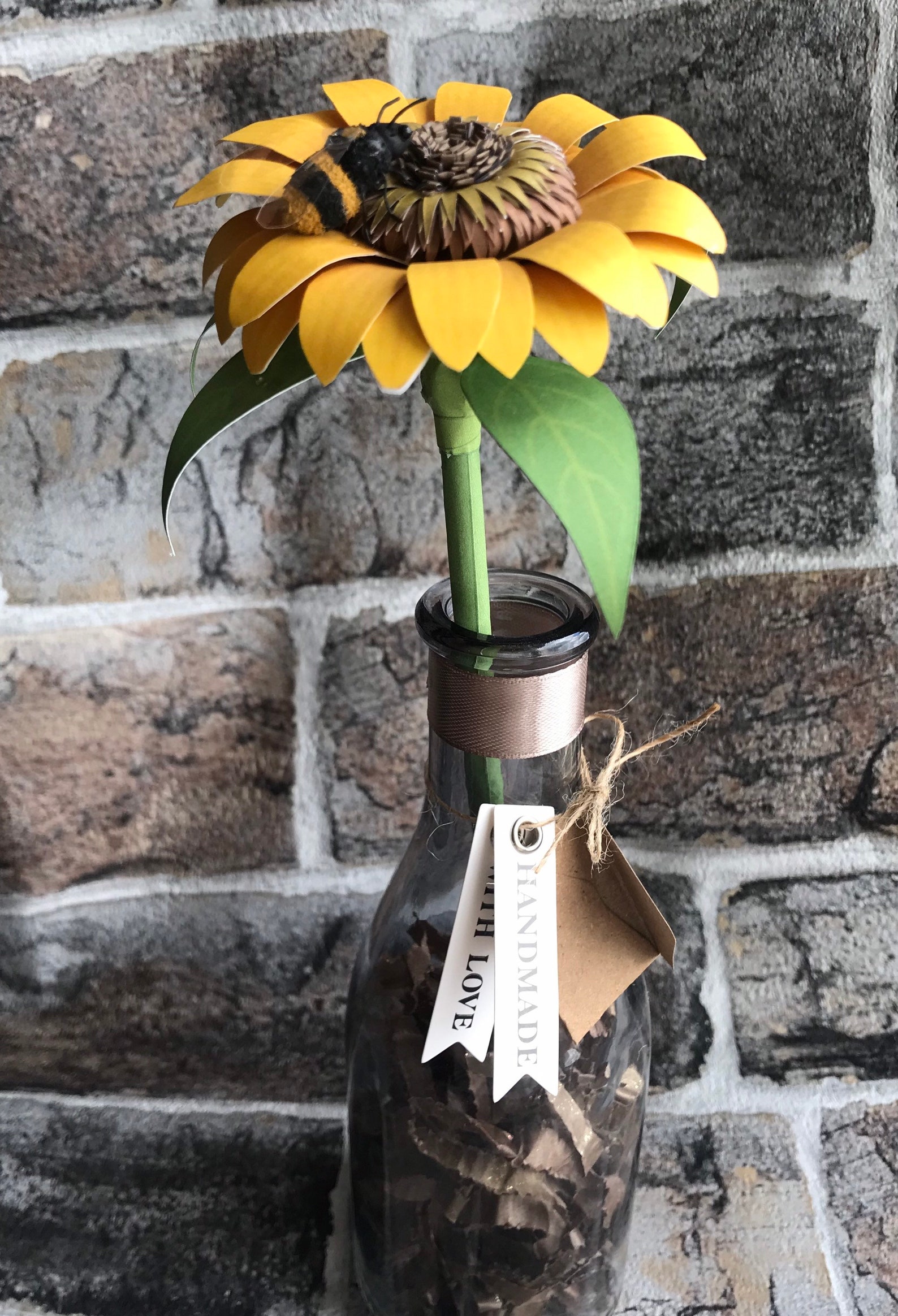 Bespoke hand made sunflower vase with delicate little bee Etsy