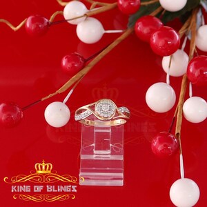 Real 10kt Yellow Gold with 0.25 CT Real Diamond ROUND FLORAL Ring Size 6.5