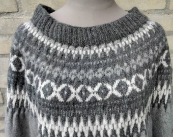 Knitted A line Faire Isle gray,white warm wool long sleeve  L /XL sweater, oversizefair isle pattern, Sandinavian  decoration woman pullover