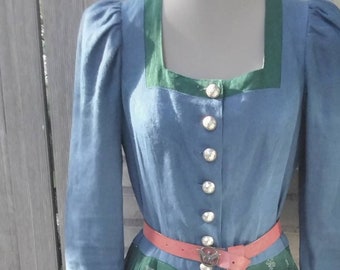 Salsburger bleu/green with White flowers full linen bottons down Dirndl pocket shirt dress size 12, Austrian midi pleated in the waist