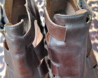 Vintage 1990s brown leather Block hook ankle sandels,shoe plateau woman sandels, woodstock sandels,bohemian, hippie, woman size 42 sandels