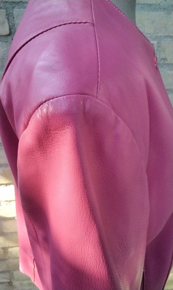 1980's pink soft leather cropped bottons jacket S… - image 3