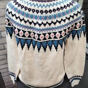 Vintage Sago Fair Isle Hanknitted Crème With Bleu Pure Wool Cardigan ...