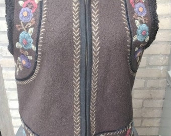Vintage Icelandic design brown wool embroided flowers, lined boho zipper vest, cardigan, woman Icelandic design embroidered waist spencer