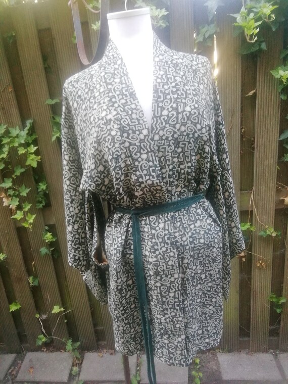 Korte vintage zijde kimono, Originele korte Japanse kimono , Japanse jas