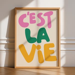 C’est La Vie ワードプリント、フレームなしアート、フランス語タイポグラフィ、名言、ウォールアート、レトロ、トレンディ、ミニマリスト、ポスター、ギャラリーウォール、明るい