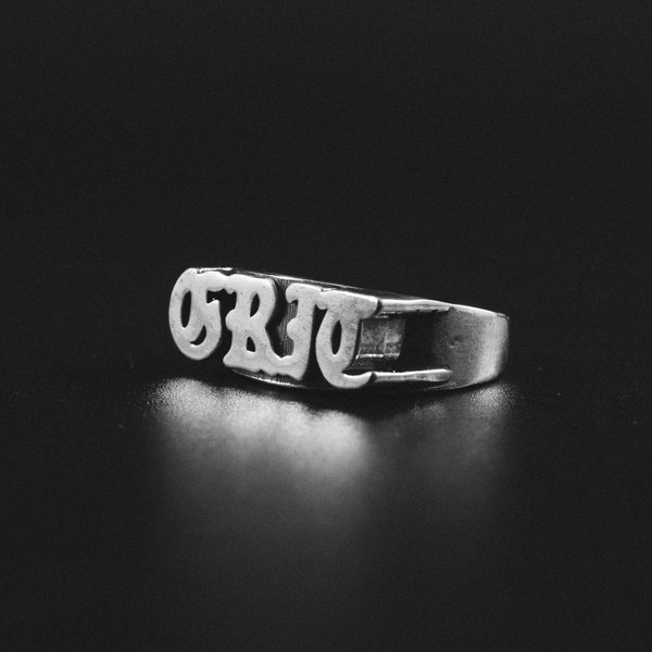 GRIT Old English Letter Ring | Grobstrick Silber Ring | Sterling Silber Ring | Silber GRIT Schmuck | Biker Ring | Benutzerdefinierte handgemachter Schmuck