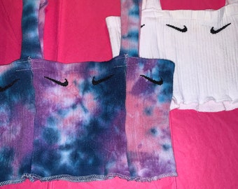 nike crop top outfit