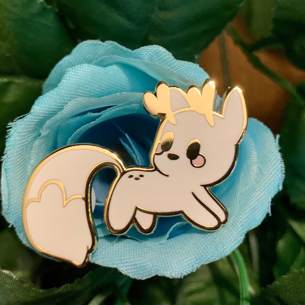 Deer Fox Pin