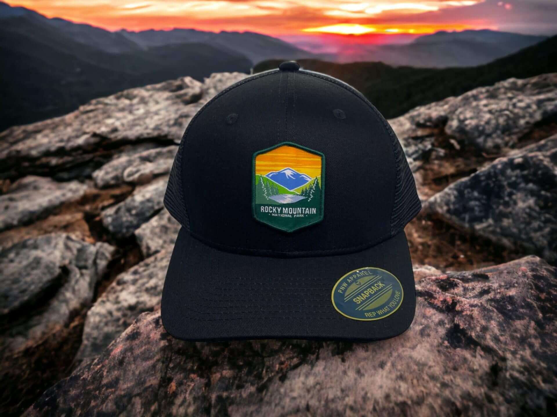 Casquette Camionneur Rocky Mountains Colorado – Bicolore Bordeaux/blanc – Snapback – NEUF