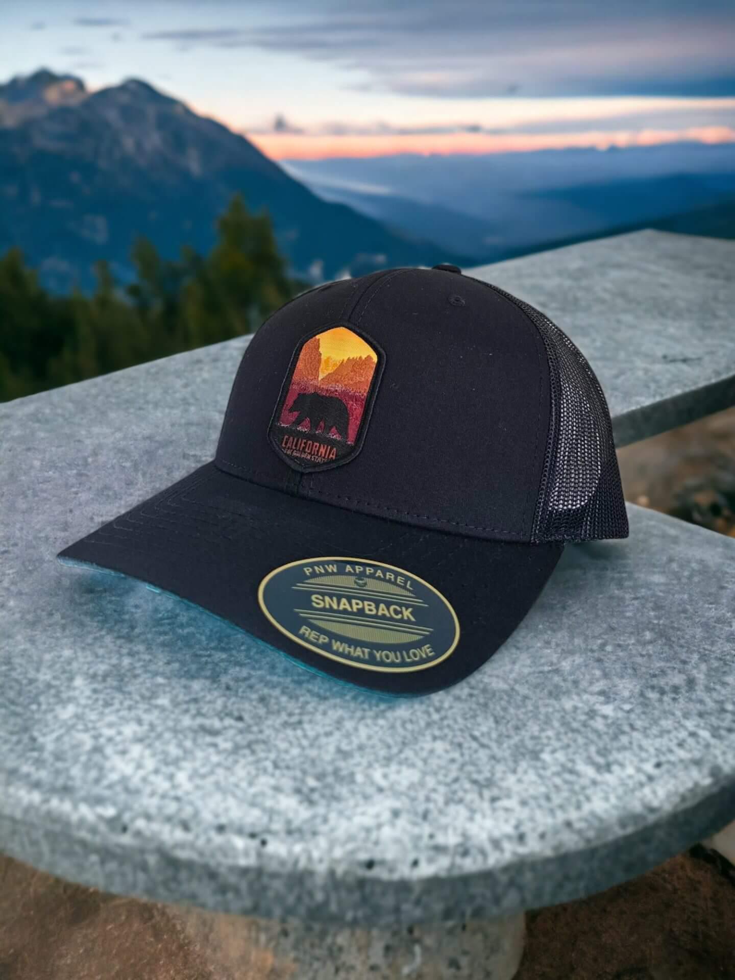 California Mesh Trucker Hat: Vintage-style Snapback Baseball  display picture 3