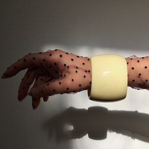 Vintage chunky bakelite bracelet in ivory, mid century accessories
