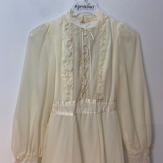 Sale! 1970’s Gunne Sax Vintage Cream Victorian Pr… - image 3