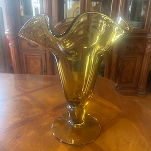 Vintage Mid Century Modern Hand Blown Gold Amber Large Fluted Glass Vase