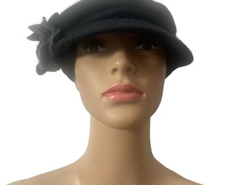 Vintage Betmar New York Ladies Brown Velvet Cap/free  display picture 3