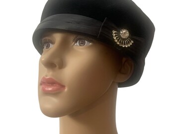 Vintage Pillbox Hat 1960s Mr John Black Velvet Jackie Kennedy Style Bow Accent Vintage Pillbox Hat 1960s Mr John Black Velvet Jackie  main image 2