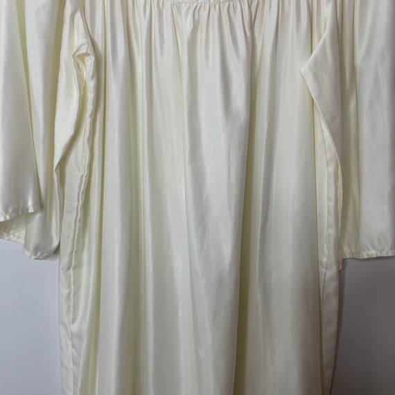 Vintage 1970’s Barbizon Cream Long Satin Nightgow… - image 8