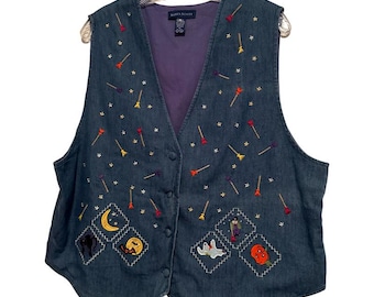 Vintage 1990’s Halloween Fall Embrodiered Button Front Cotton Chambray Vest Witches Brooms Black Cat